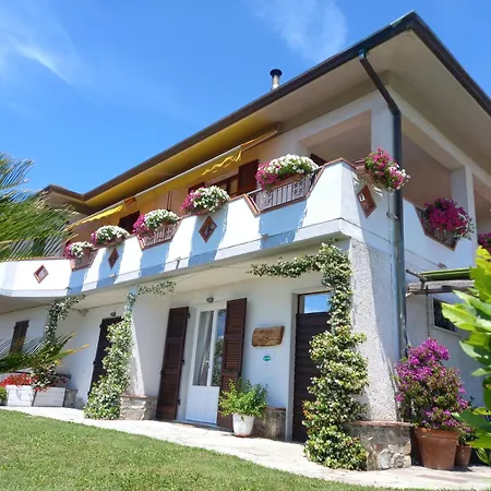 Il Colle Della Brina * Sarzana