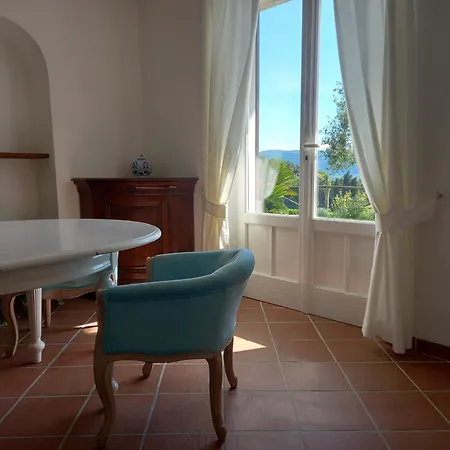 Il Colle Della Brina Guest house